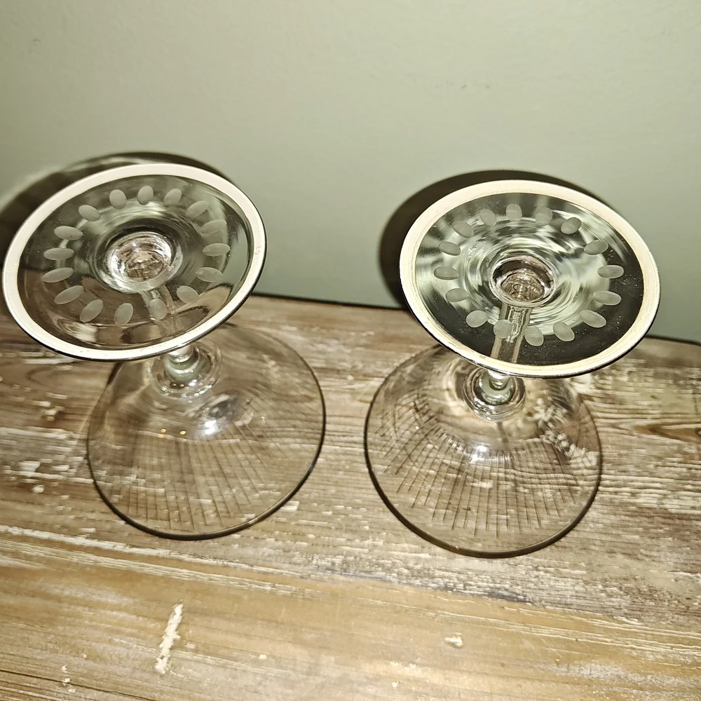 Set Of 2 Vintage Etched Champagne Glasses
